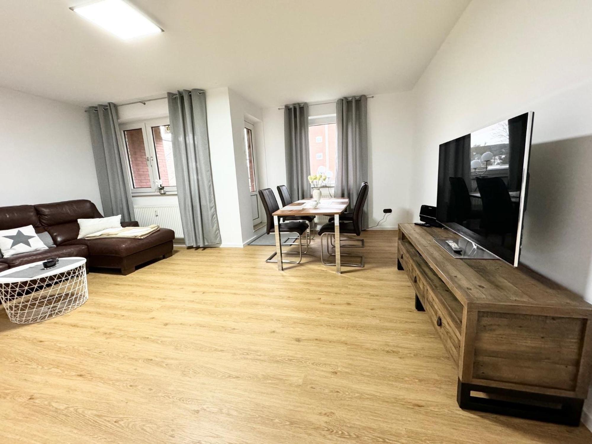 Traumhafte Ferienwohnung Zentral Nordenham Esterno foto